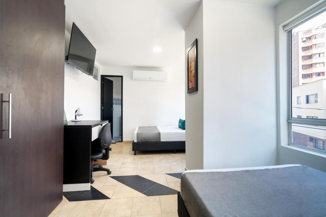 Отель Ayenda Coliving La 78A Медельин Экстерьер фото