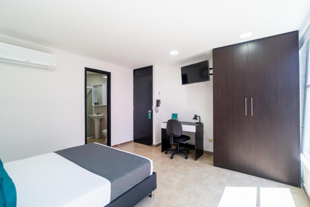 Отель Ayenda Coliving La 78A Медельин Экстерьер фото
